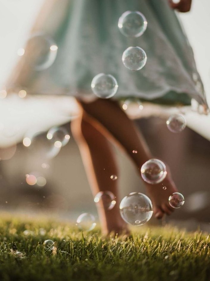 纯真与嬉戏：在日常中活出美丽